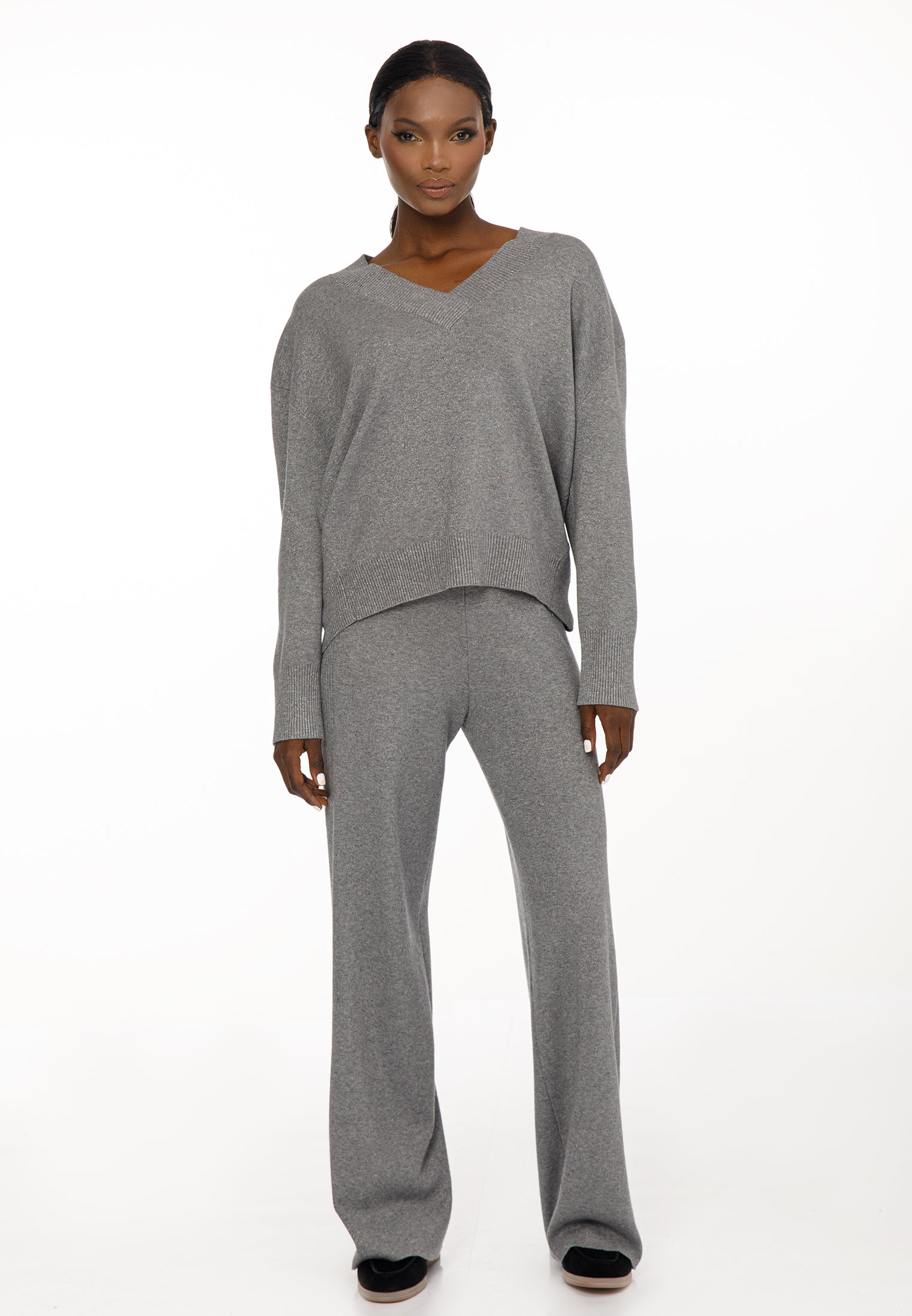 Women’s V-Neck Knit Set