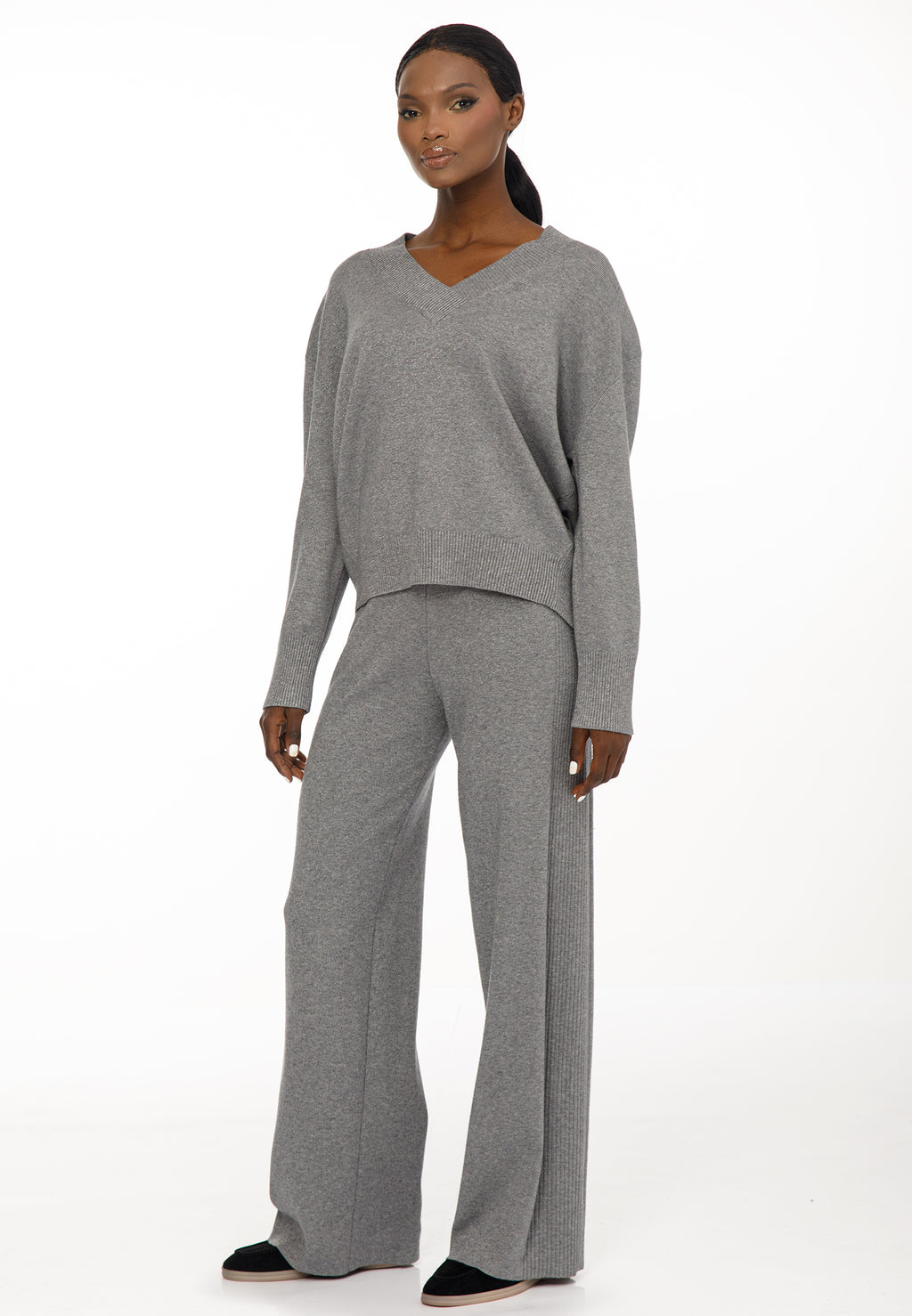 Women’s V-Neck Knit Set