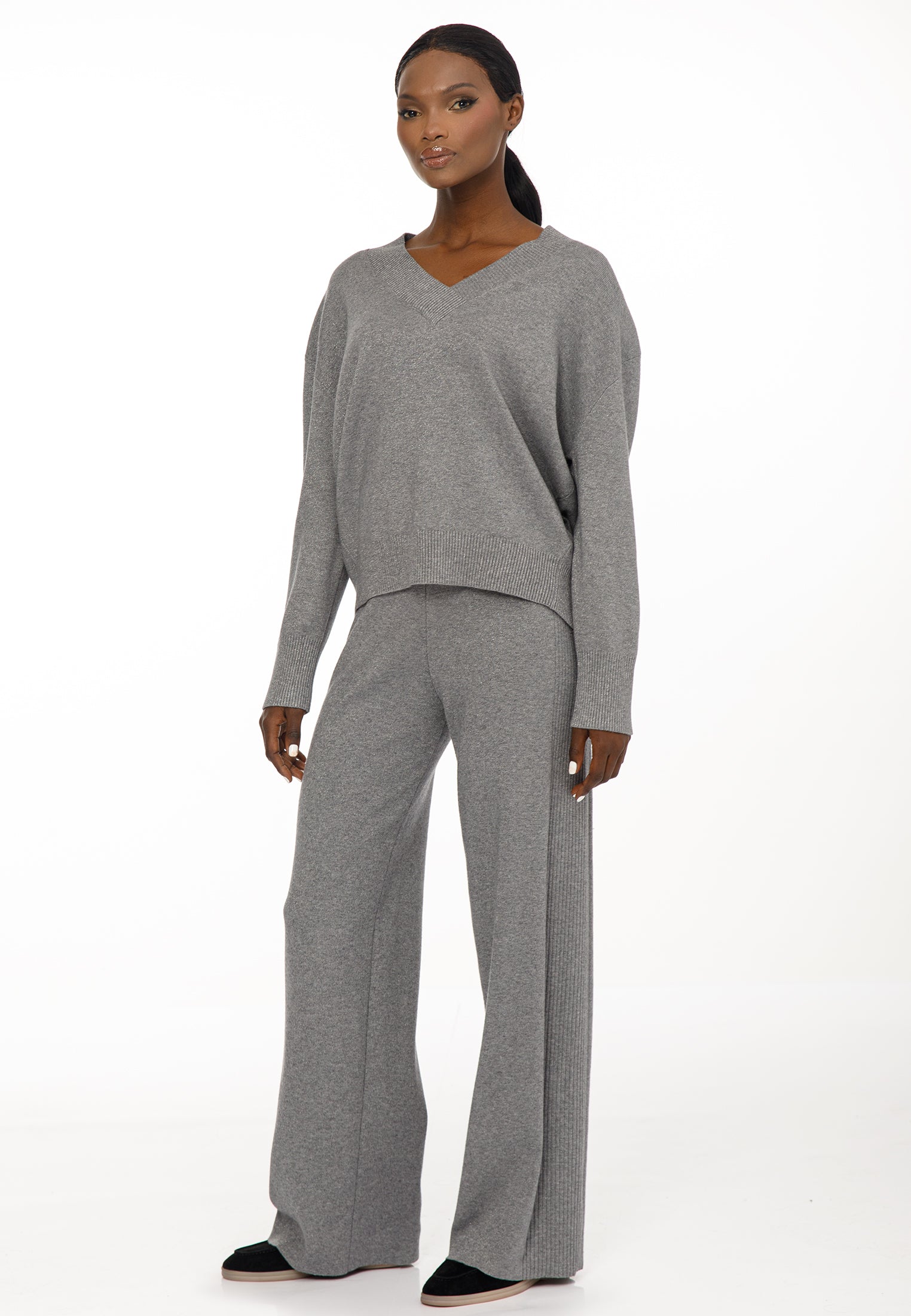 Women’s V-Neck Knit Set