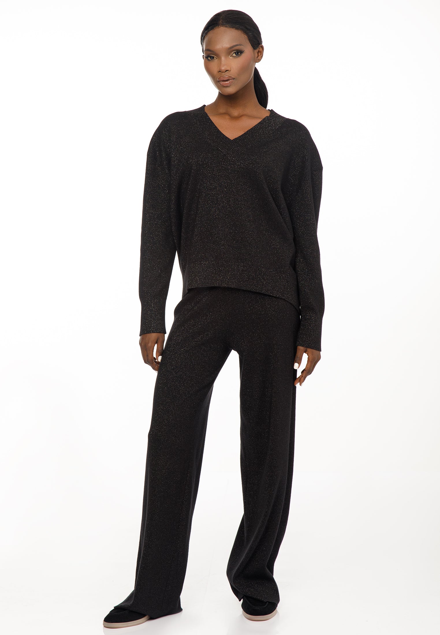 Women’s V-Neck Knit Set
